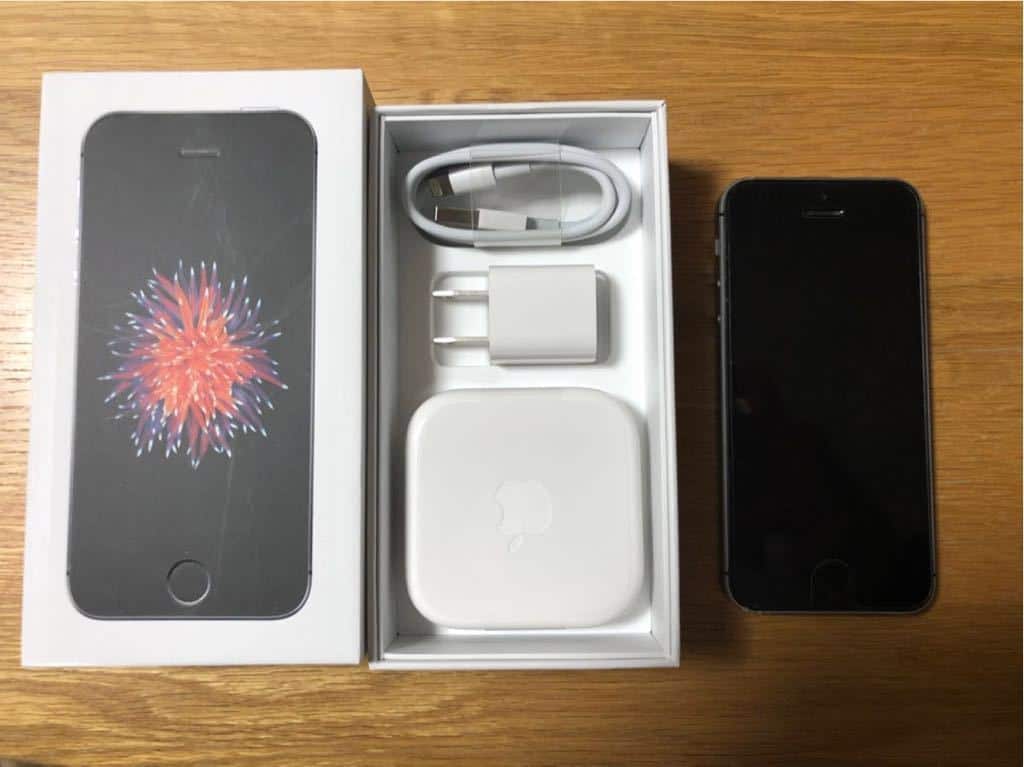 Used]iPhone SE 64GB space gray SIM-free accessories - BE FORWARD Store