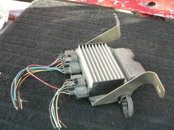 Used]Fuel Injector TOYOTA Voxy AZR60 2003 89871-20040 - BE FORWARD