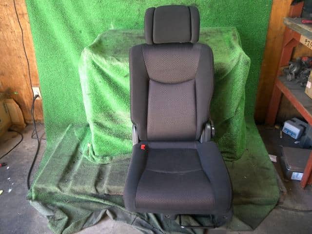 [Used]Second Seat NISSAN Serena 2012 DBA-FC26 - BE FORWARD Auto Parts