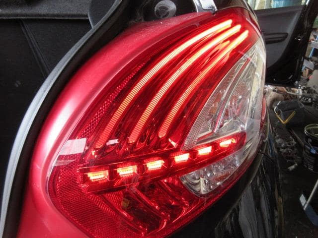 Used]Peugeot 208 A95F01 right tail lamp [13826290] - BE FORWARD Auto Parts