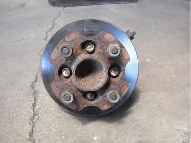 Used]Hijet S100P Right Front Knuckle ASSY [12854236] - BE FORWARD Auto Parts