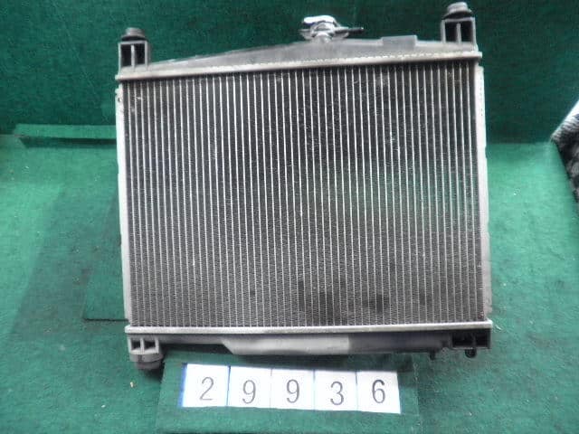 Used]Radiator TOYOTA Vitz 2001 TA-SCP10 1640023090 - BE