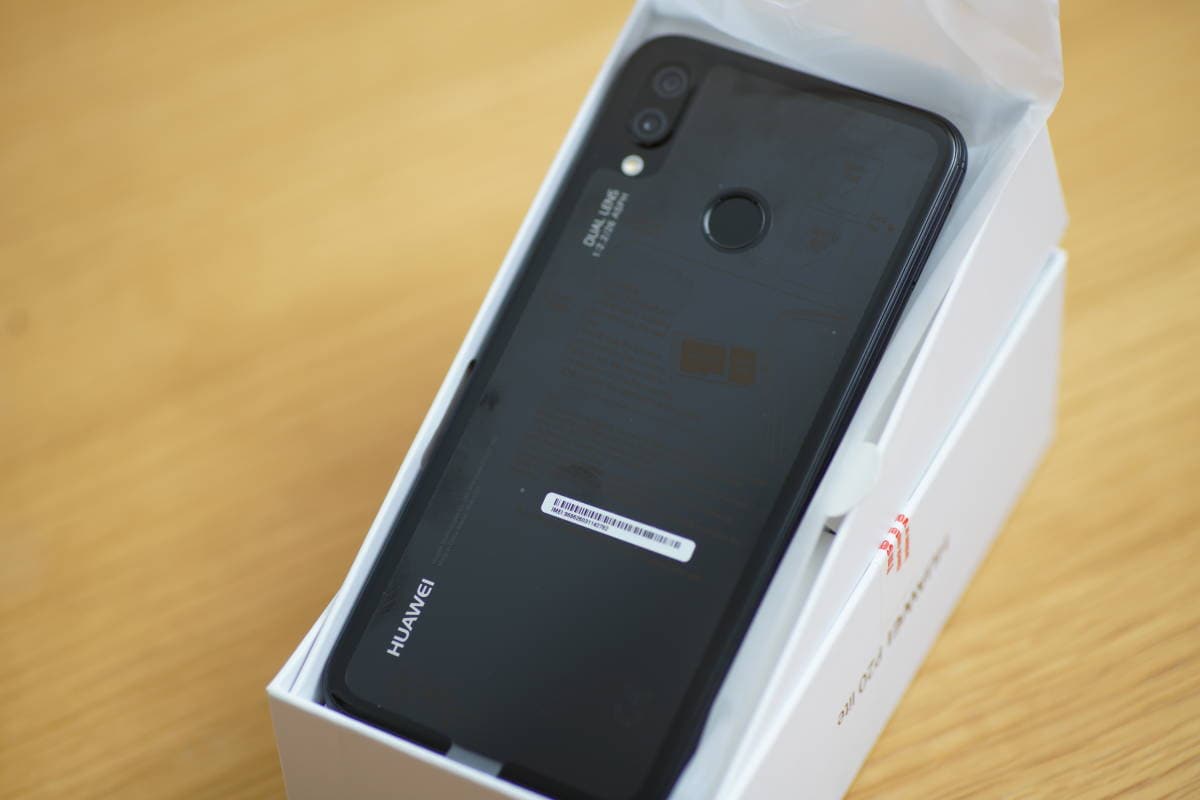 huawei p20lite ミッドナイトブラック Amazon | au HUAWEI P20 lite