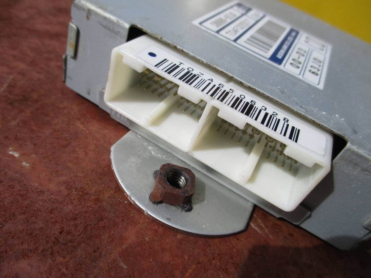 Used]ZC11S Swift Genuine Automatic Transmission Computer