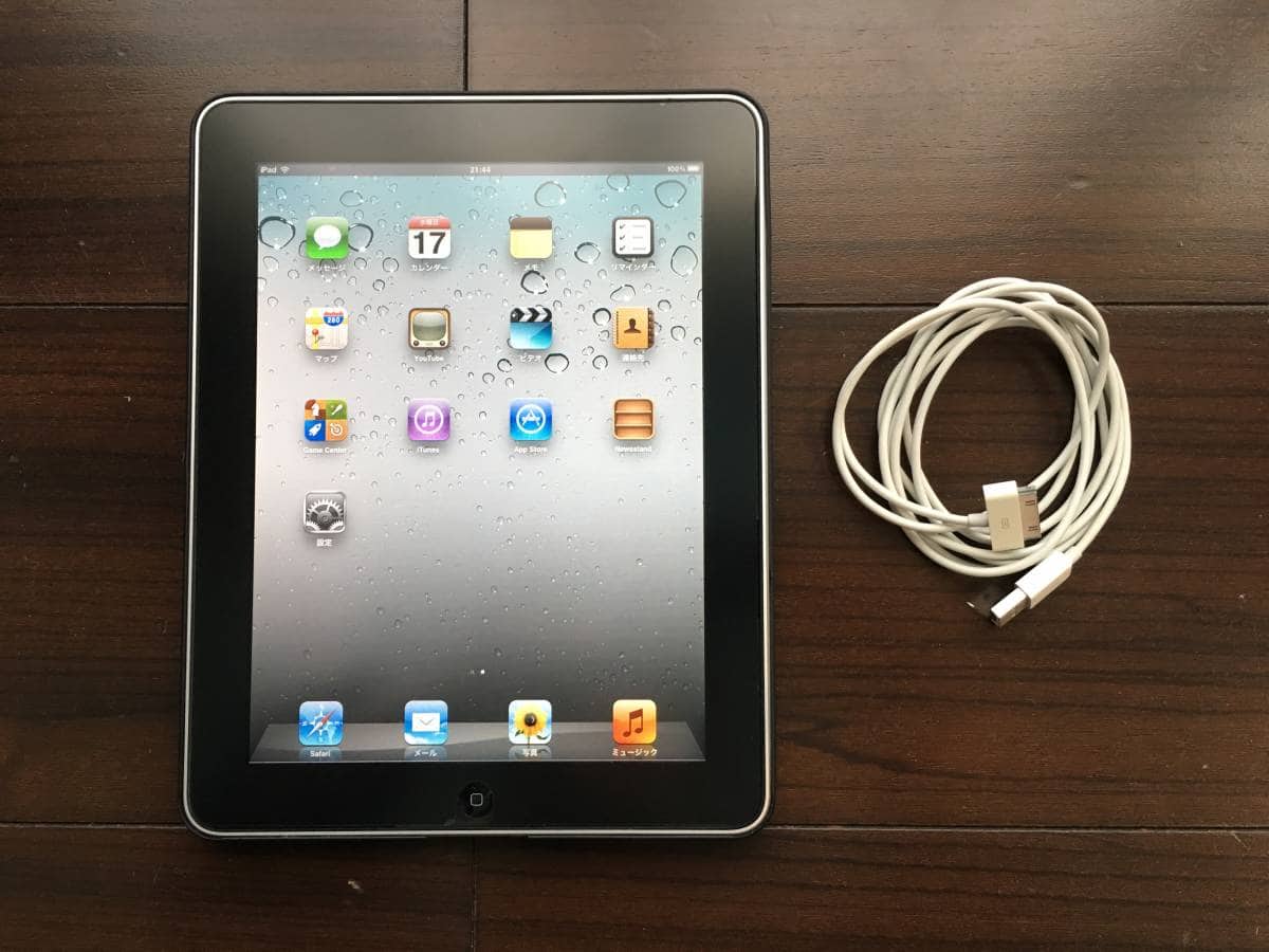 Used]As Apple iPad First Generation Wi-Fi 64GB silver A1219 liquid