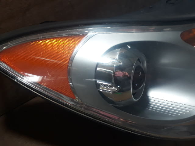 [Used] Right Headlight HYUNDAI Veracruz 2008 921023J100 - BE FORWARD ...