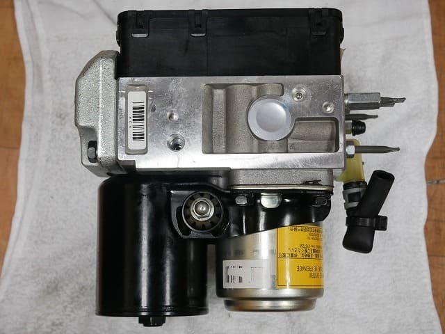 Used]◎27765 ☆AHR20 ESTIMA hybrid ☆ ABS actuator ABS modulator