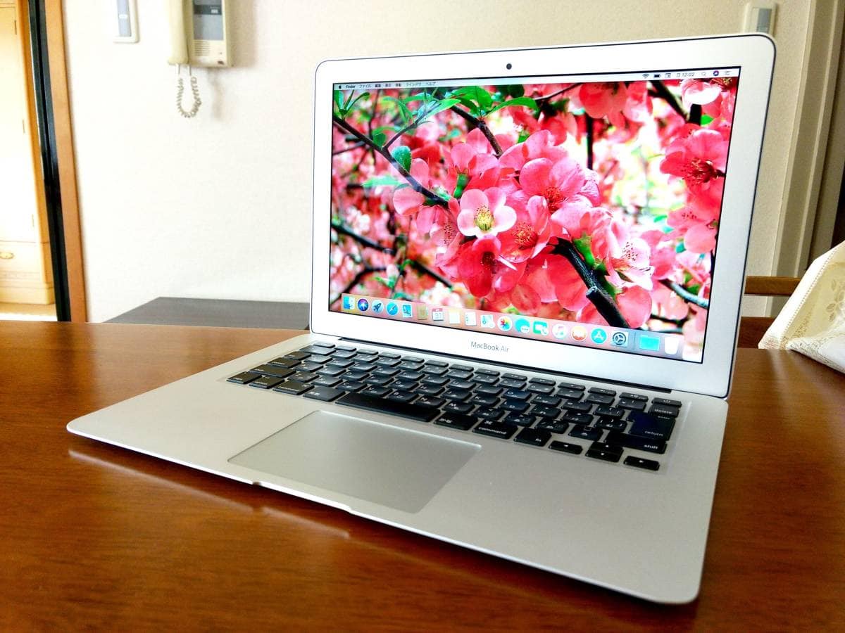MacBook Air 13-inch, Mid 2012 MacBook Air (13-inch, Mid 2012