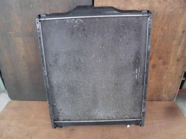 [Used]Radiator Mitsubishi Fuso Fuso largesize car ME417759 - BE FORWARD ...