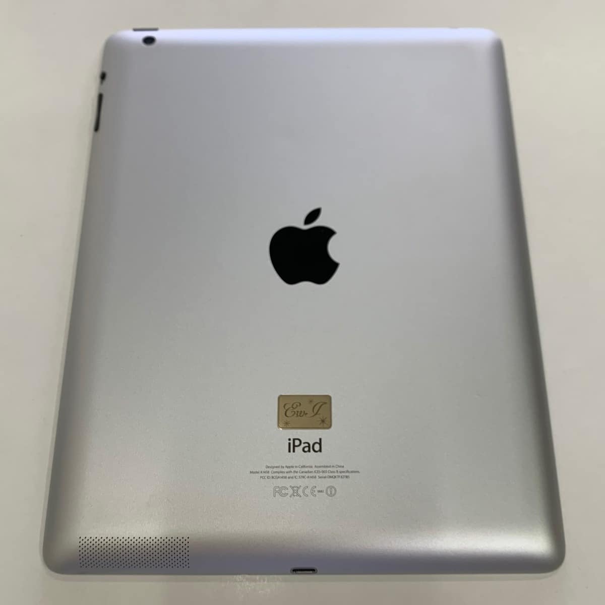 Used]Apple iPad fourth generation iPad4 Wi-Fi model 16GB WHITE