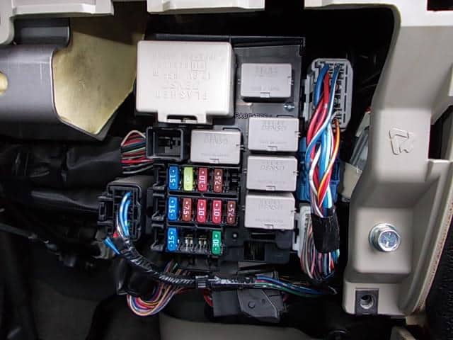 Daihatsu Sirion 2006 Fuse Box