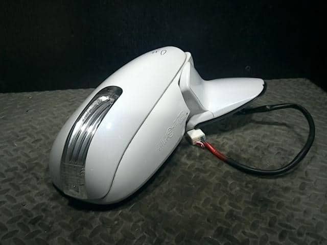 Подлокотник toyota blade