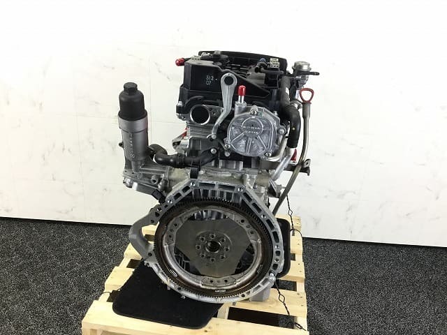 MB064 W204 C200 コンプレッサー AV 前期 電動 右 フロントシート 運転席 ◆ ハーフレザー 黒革/グレー ▲シミあり ◎★即決★ MB064 W204 C200 コンプレッサー AV 前期 右フロント フェンダー