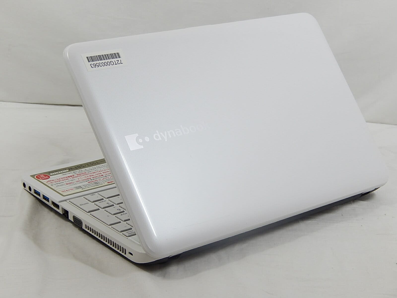 Used]TOSHIBA Dynabook T552/58FW/PT55258FBFW/Corei7 3610QM 2.3GHz