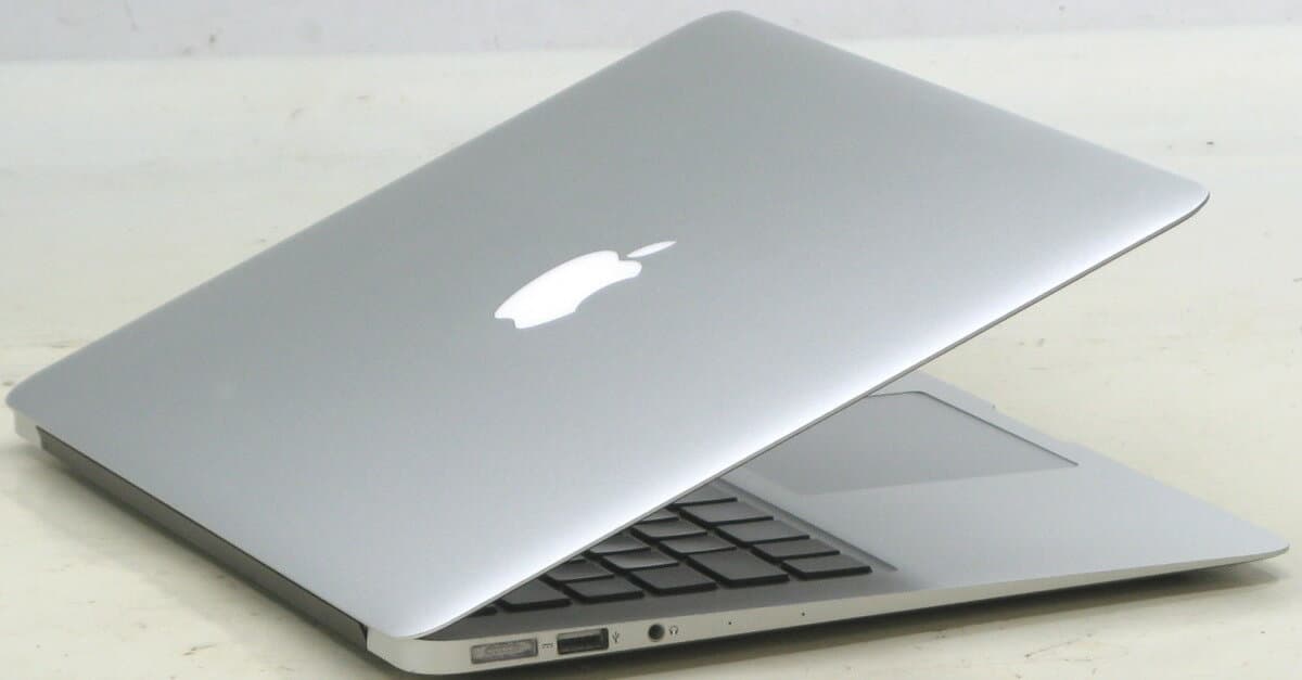 MacBook Air 13インチ MD760J/B