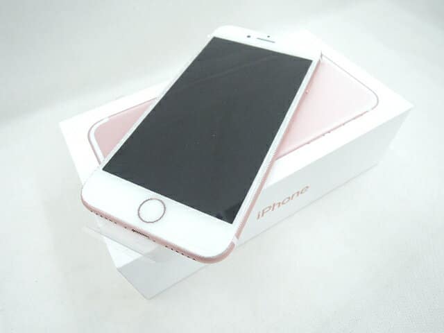 Apple iPhone 7 32GB docomo-