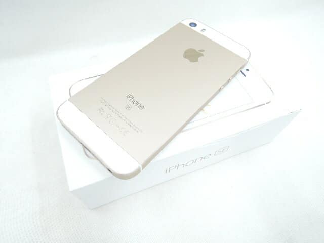 Used] Apple iPhone SE 32GB MP842J/A gold beauty product ※SIM lock