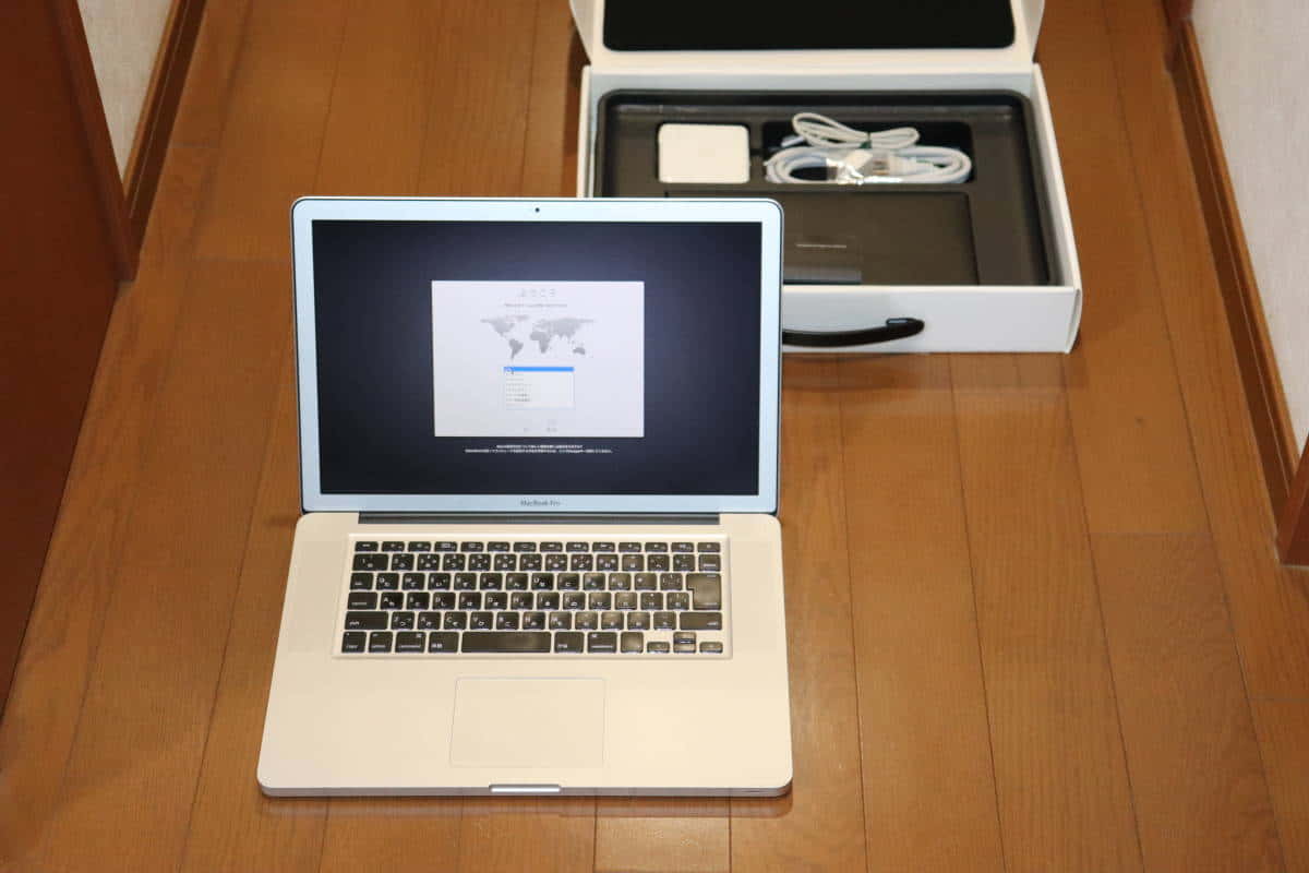 Used]MacBookPro MC373J/A 15.4 inches /Corei7 2.66G/4GB/1TB/OS10.13 