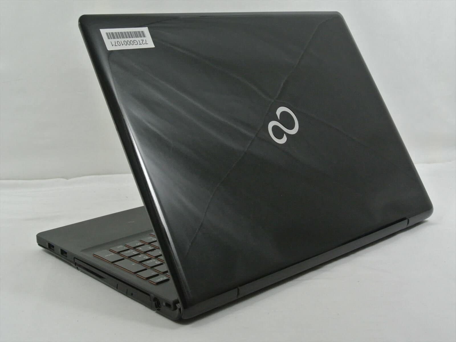 富士通Lifebook AH77/S Win11Pro i7 16メモリ SSD