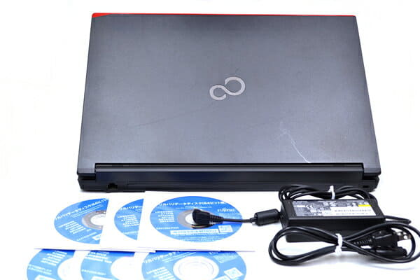 Used]Windows10 recovery FUJITSU LIFEBOOK A574/MX Core i3 4000M