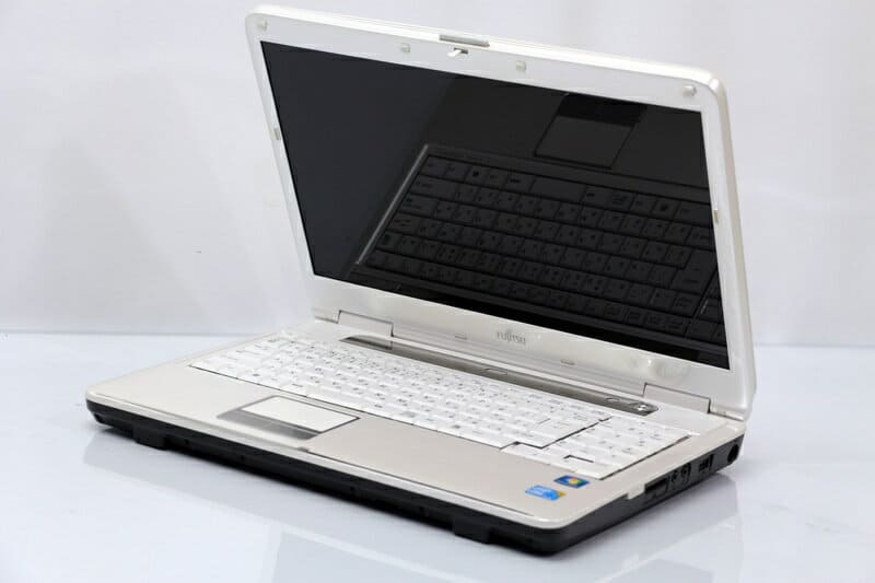 ノートパソコン 富士通 LIFEBOOK AH550/5A Core i5-450M 2.40GHz 