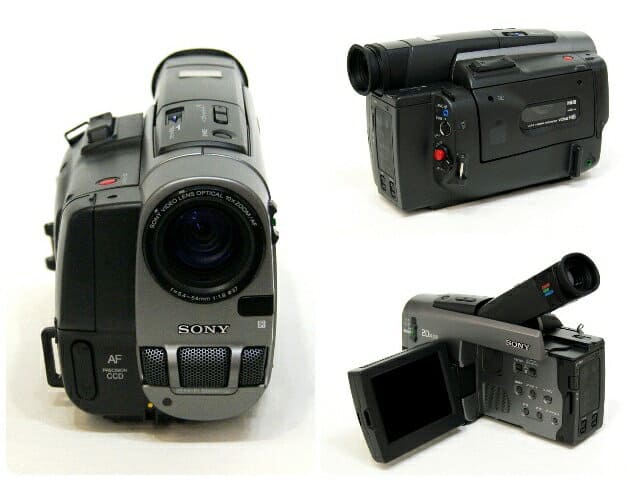 [Used]SONY CCD-TRV90 video camera (Hi8/8mm) with Handycam station