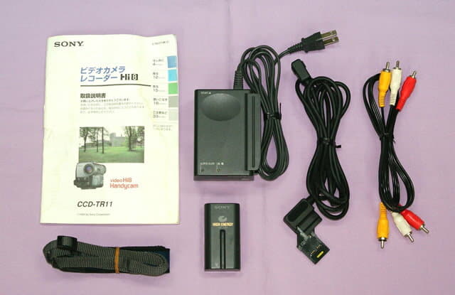SONY　CCD-TR11　Hi8　8mm対応　セット SONY】Hi8対応8mmビデオカメラCCD-TR11 | Synergy@Quest