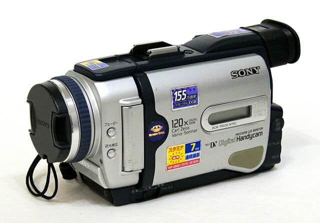 Used]SONY DCR-TRV30 digital video camera recorder / Handycam
