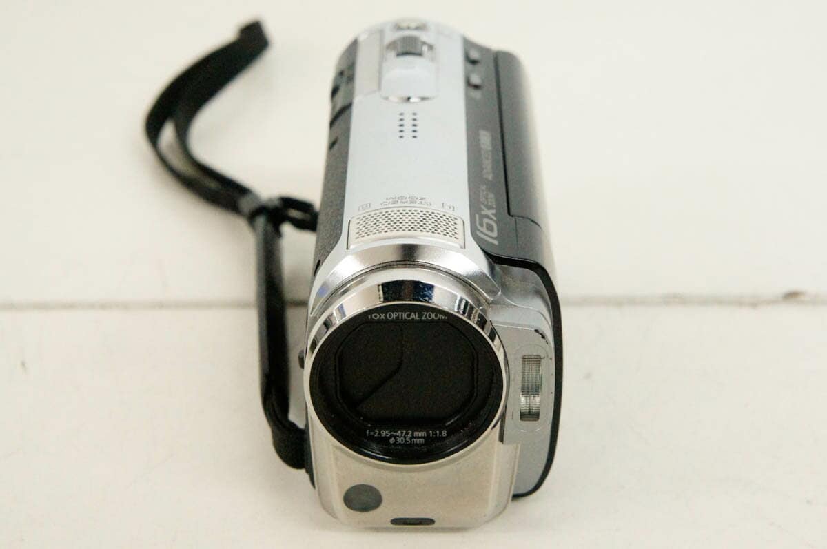 Used]Panasonic Panasonic HDC-TM30 hi-vision digital video camera