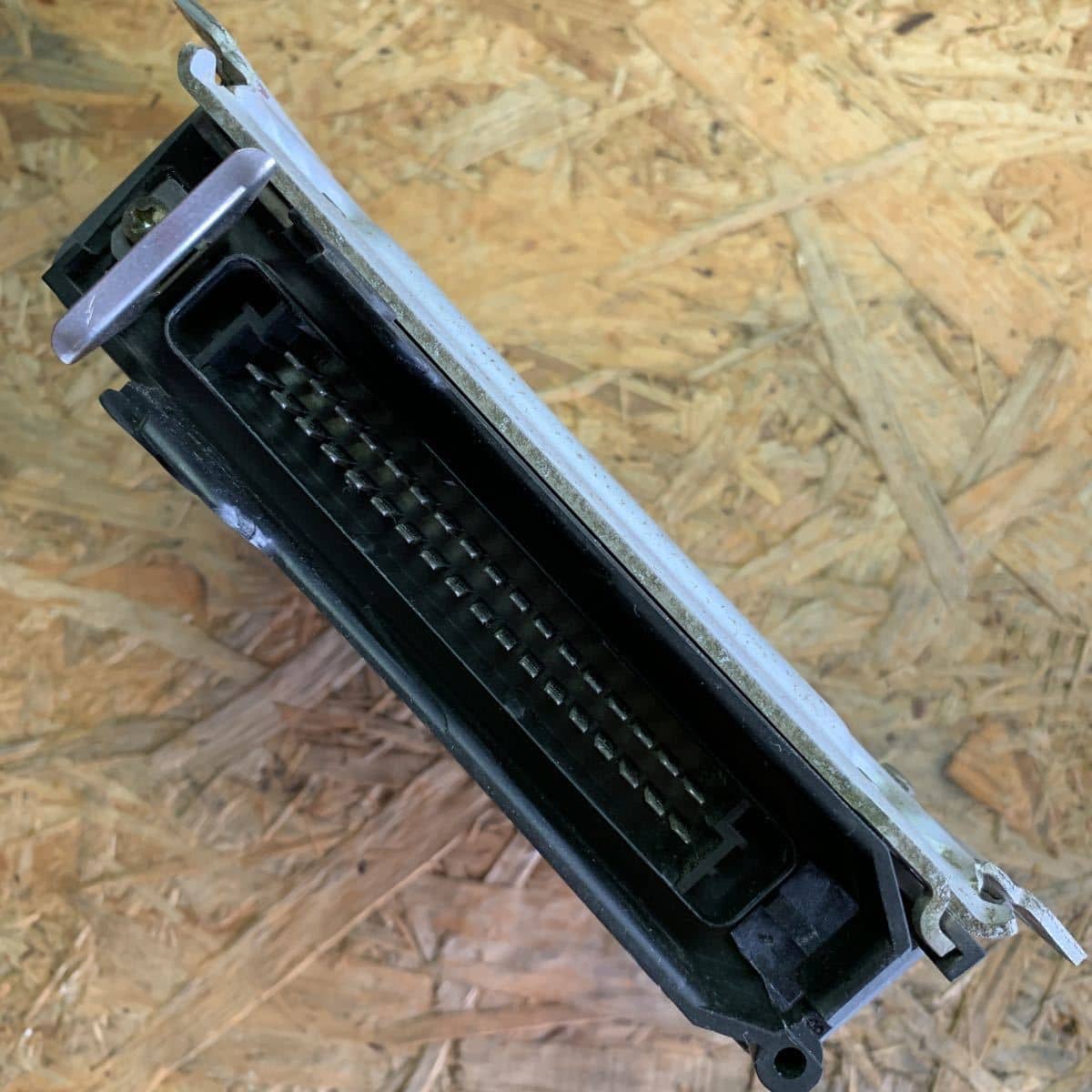 ボルボ740 940 760ターボECU ECM BOSCHエンジンコンピューター 89～95y 0280000563 Bosch Ignition Control Unit for Volvo 940 760 960 Turbo ECU 3517369 &frasl;  0227400148