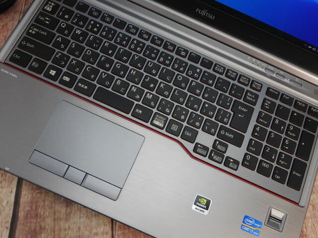 Used]A rank FUJITSU CELSIUS H730 i7 4600M NVIDIA full HD 15 inches
