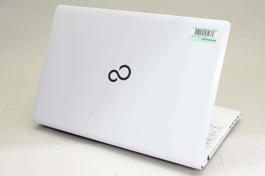 Used]Fujitsu LIFEBOOK AH AH30/C3 FMVA30C3W3 Urban white - BE