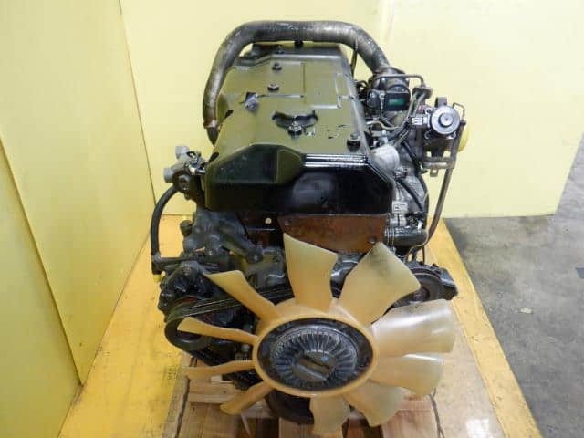 [Used]4HF1 Engine ISUZU ELF 2001 KK-NKR66E - BE FORWARD Auto Parts