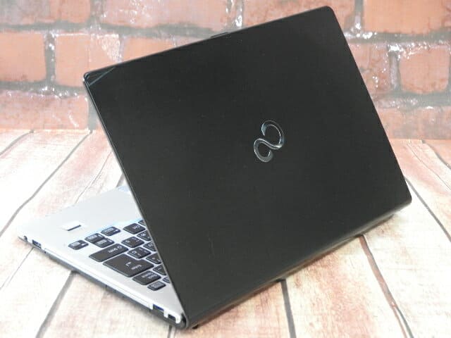 LIFEBOOK　S935/K Fujitsu Lifebook S935 Subnotebook Review - NotebookCheck.net Reviews