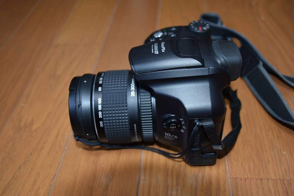 Used]FUJIFILM FinePix S6000fd 28-300mm/F2.8-4.9 - BE FORWARD Store