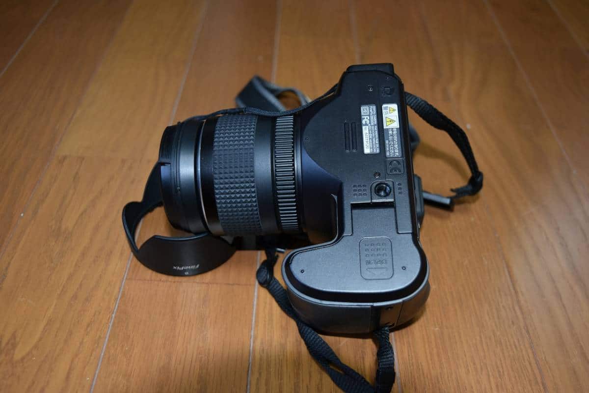 Used]FUJIFILM FinePix S6000fd 28-300mm/F2.8-4.9 - BE FORWARD Store