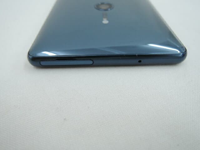 Used Softbank Softbank Sony Xperia Xz2 702so Deep Green Kasukabe Store Be Forward Store