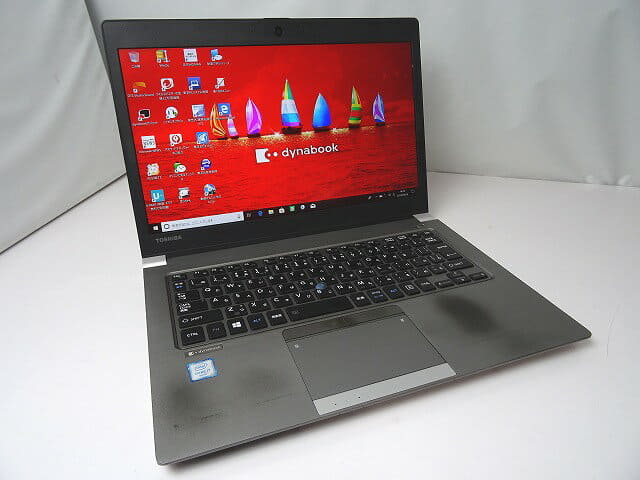 D18 TOSHIBA dynabook RZ63/MS PRZ63MS-NRD Core i3 8130U メモリ8GB 
