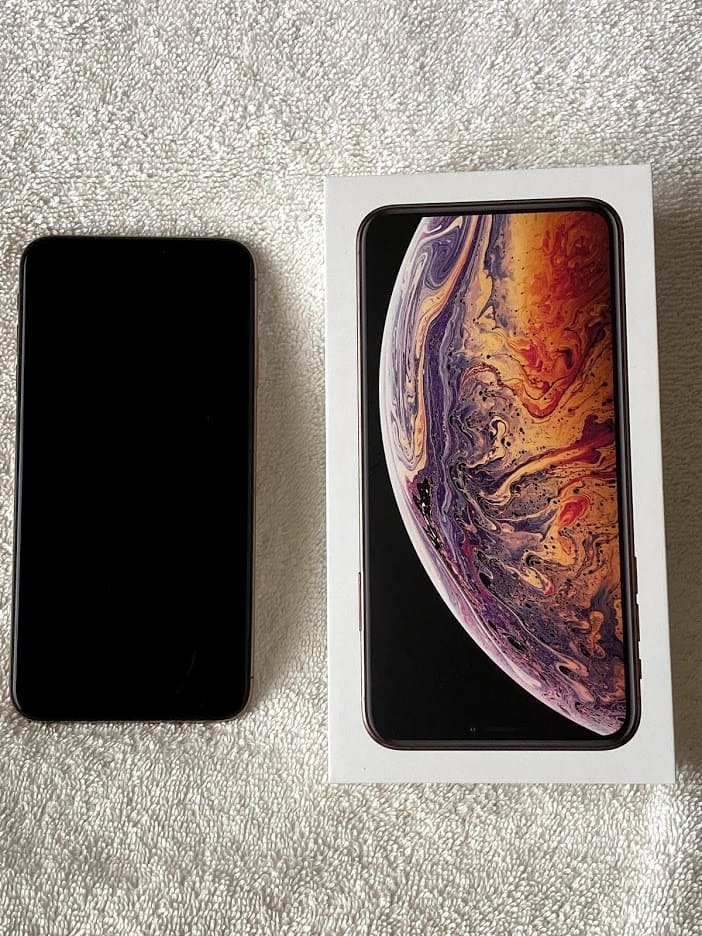 Used]Apple iPhoneXS Max Gold 256GB SIM-Free - BE FORWARD Store