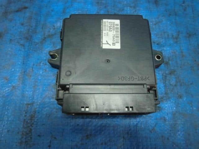 DA64V エンジンコンピュータ ECU 33920-68HB0 DA64V エンジン エブリィ