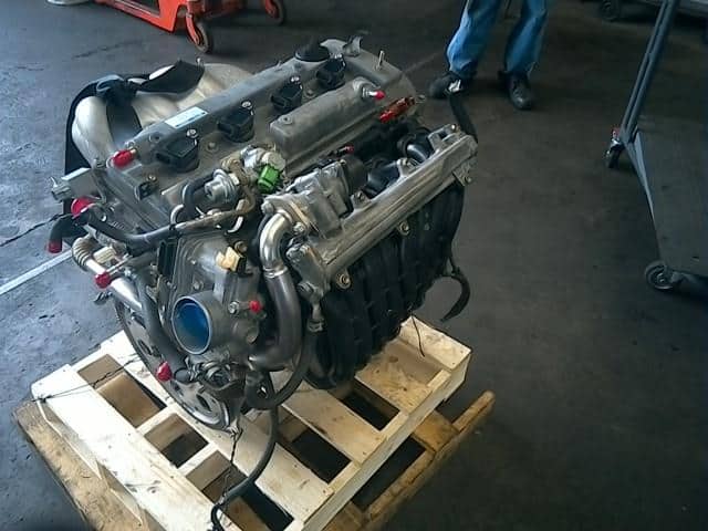 [Used]1AZ-FSE Engine TOYOTA Avensis 2005 CBA-AZT250W 1900028330 - BE ...