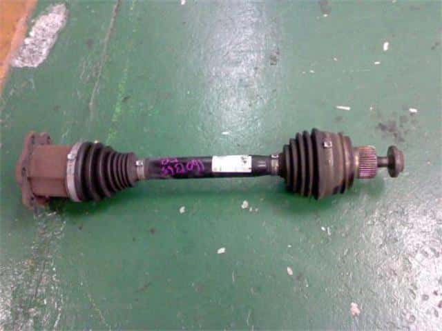 Used]Audi A4 8KCDNF Right Front Drive 