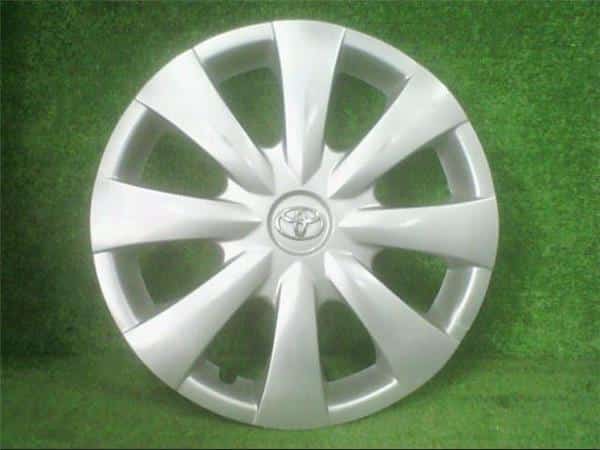 2012 toyota corolla hubcap