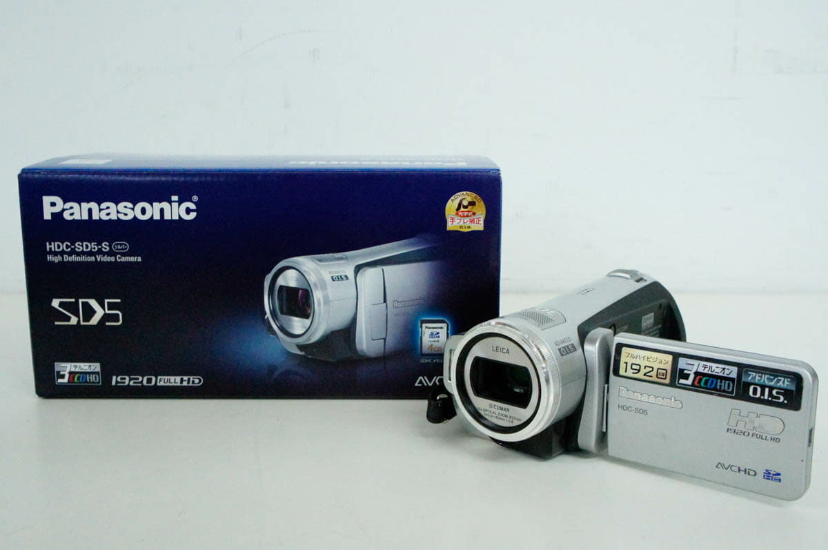 フルハイビジョン画質対応！ Panasonic ビデオカメラ HDC-SD1