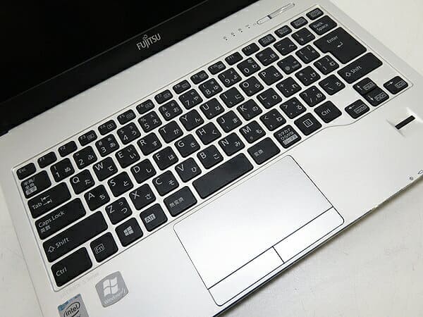 Used]Fujitsu LIFEBOOK S935/K Core i5 5300U/6GB/SSD256GB/ Win10Pro