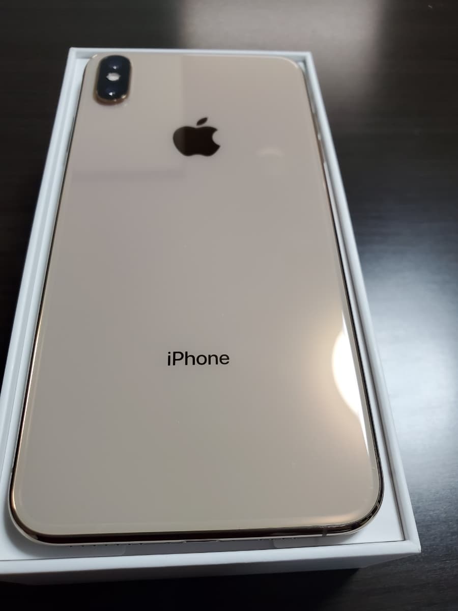 Used]iphone xs MAX 256GB gold sim-free Japan apple store purchase