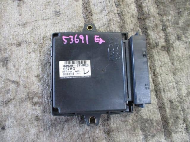 Used]Engine Control Unit / ECU SUZUKI Carry 2004 LE-DA63T