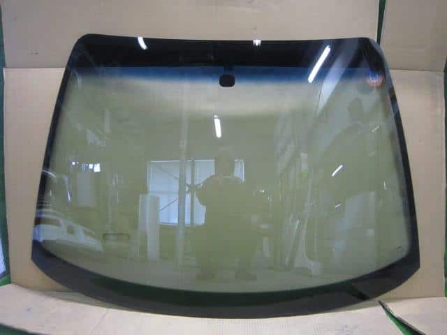 Used]Front Windshield HONDA Accord Wagon 1999 GF-CH9 73111S0BZ00