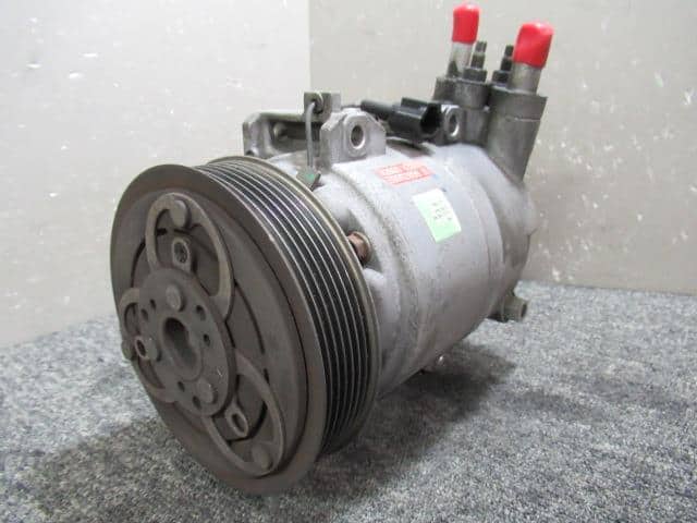 Used]Caravan DSGE25 A/C Compressor 15592798 - BE FORWARD