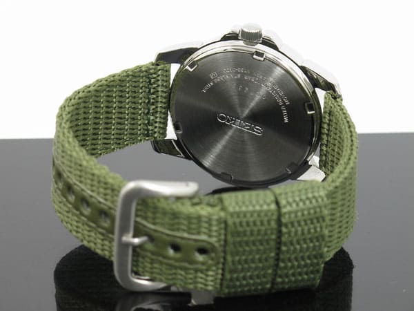 Mens seiko solar top powered watch sne095p2